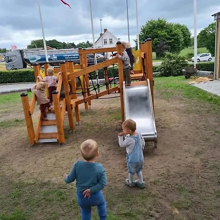 Sdr. & Omme