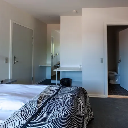 Sdr. & Mini-hôtel 3*