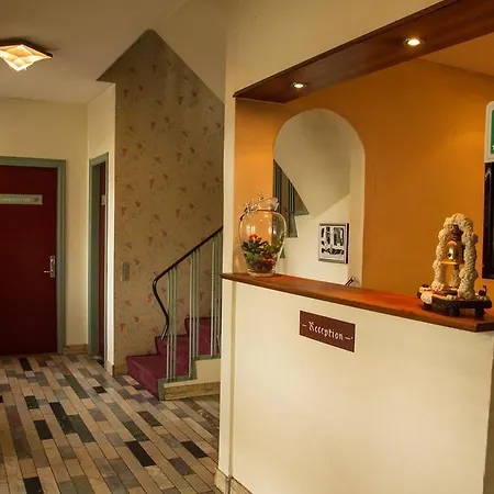 Sdr. & Mini-hôtel 3*